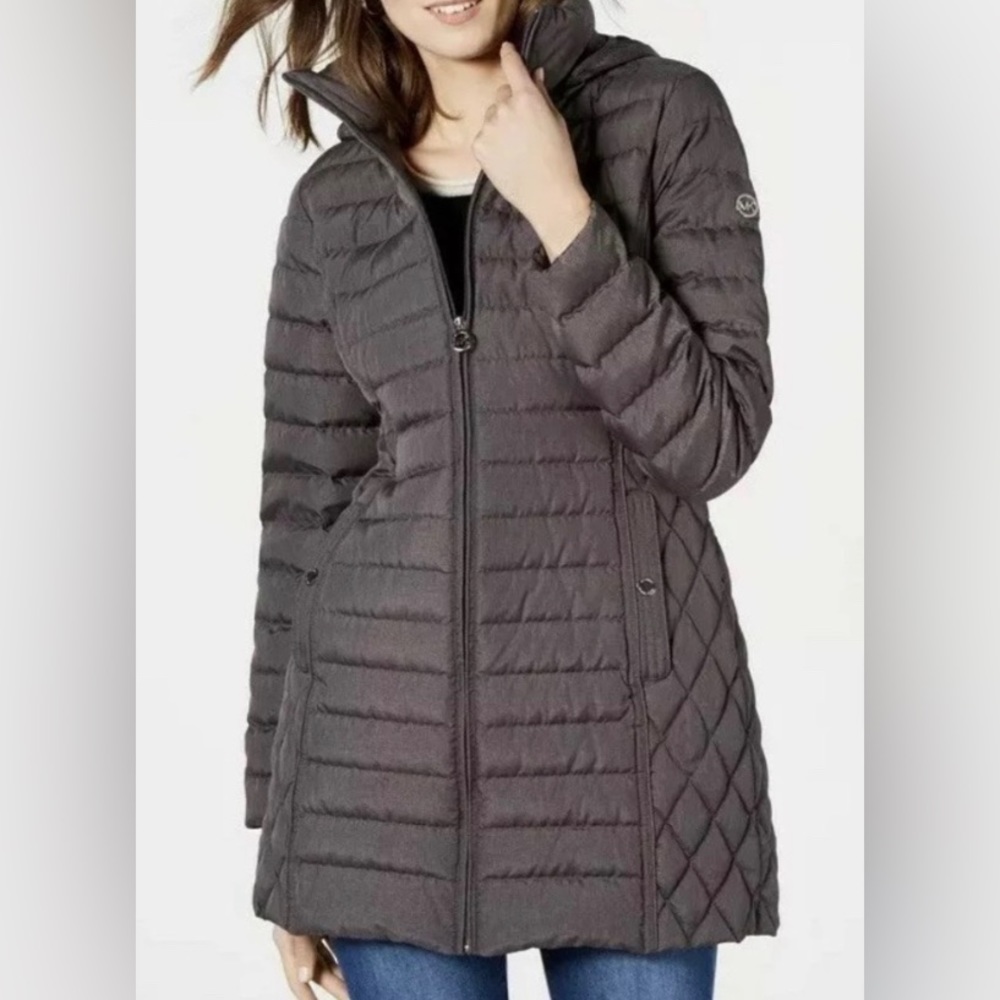 Michael Kors Puffer Coat Jacket
Packable Down Hood Grey Charcoal
Flannel